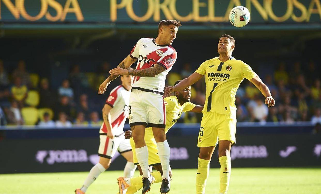 皇马4-0领跑马竞3-0黄潜4-0升第二,西甲11轮狂轰11球,积分榜上演惊天逆转